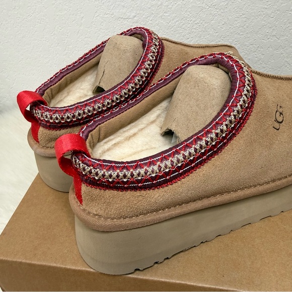 *NEW* UGG Women's Tazz II Chestnut Platform Mules - Picture 8 of 15